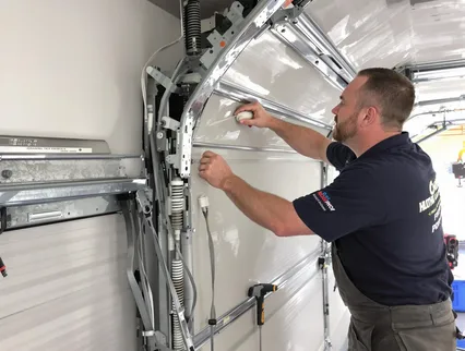 Noisy Garage Door Fix in Kendale Lakes